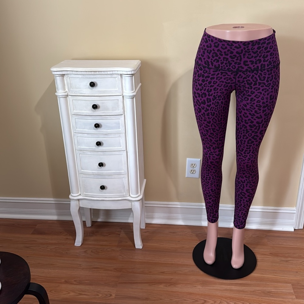 🐆Nike Leopard Print Dri Fit Leggings - Picture 9 of 10